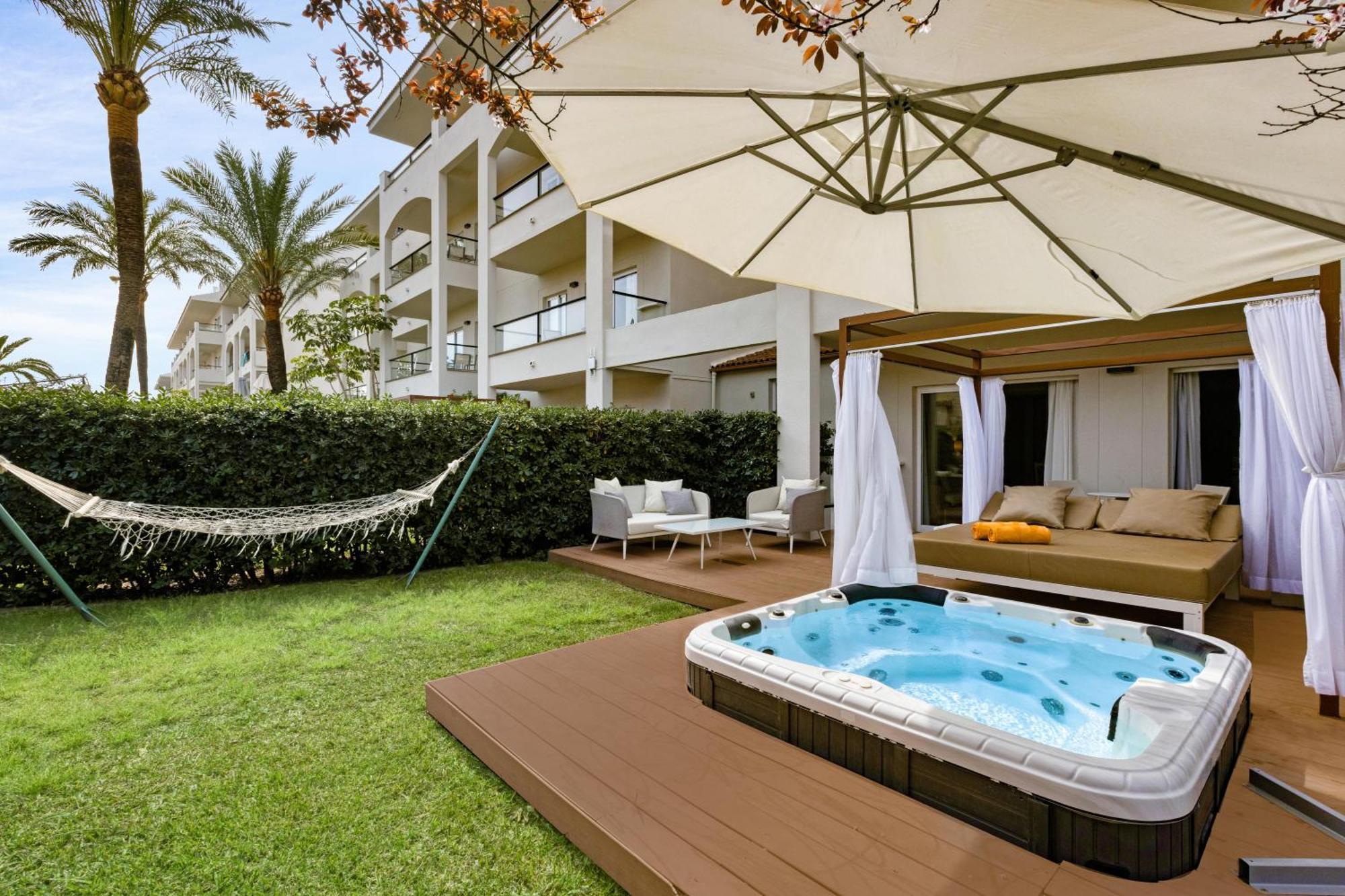 Viva Blue & Spa Playa de Muro  Luaran gambar