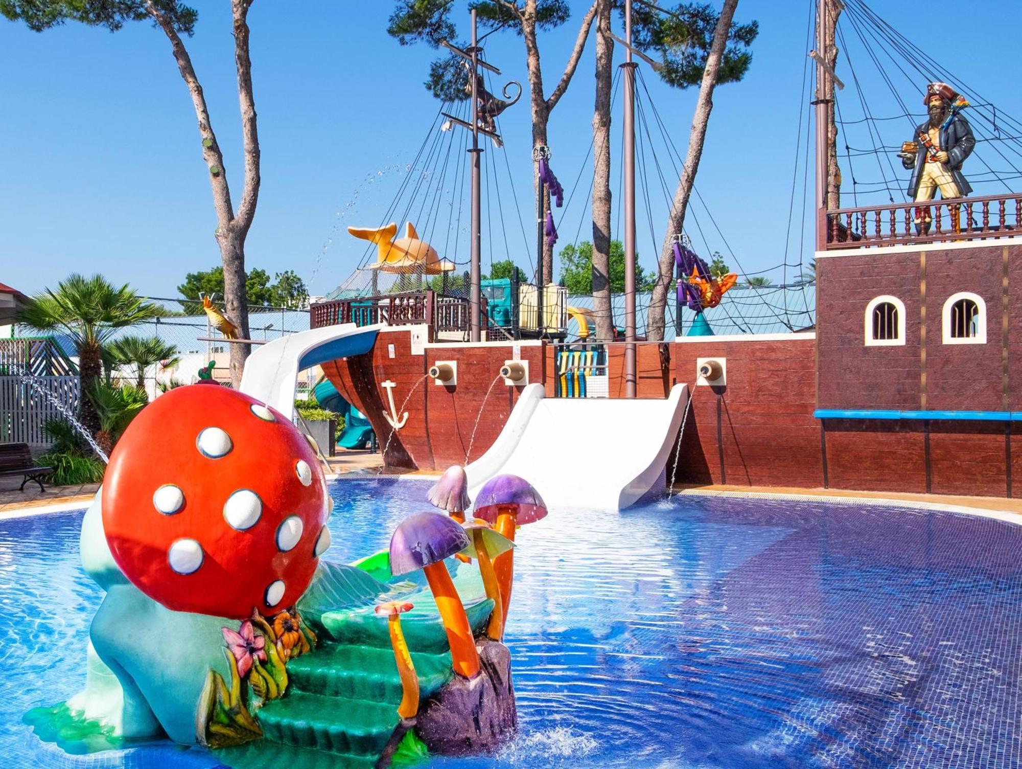 Viva Blue & Spa Playa de Muro  Luaran gambar