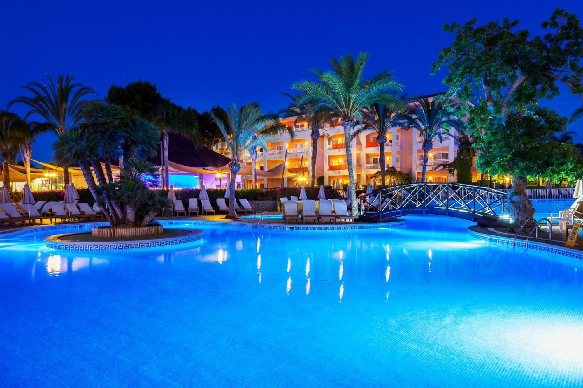 Viva Blue & Spa Playa de Muro  Luaran gambar
