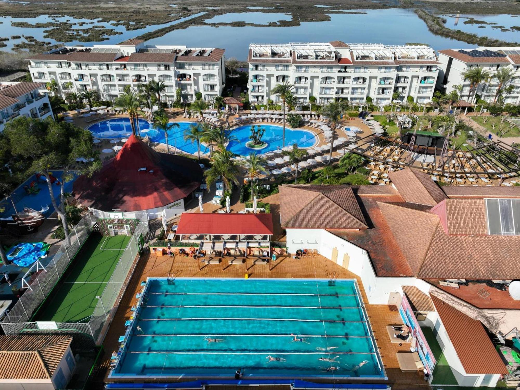 Viva Blue & Spa Playa de Muro  Luaran gambar