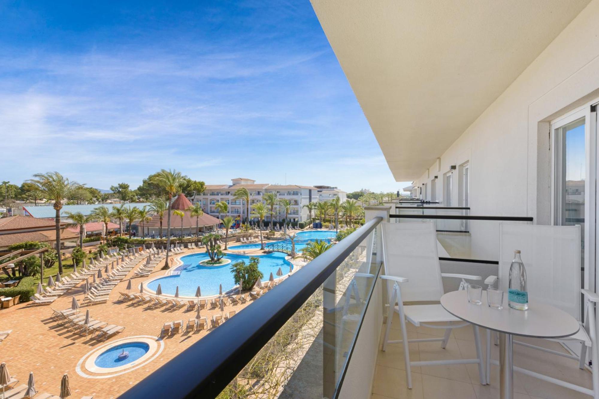 Viva Blue & Spa Playa de Muro  Luaran gambar